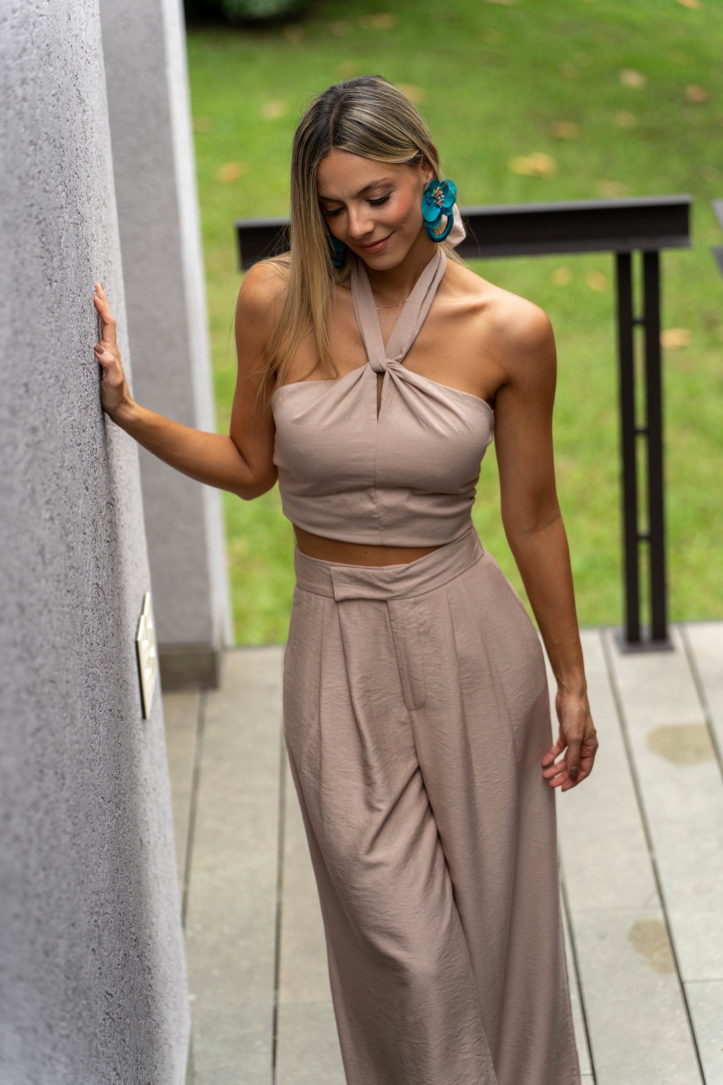 Set arena halter